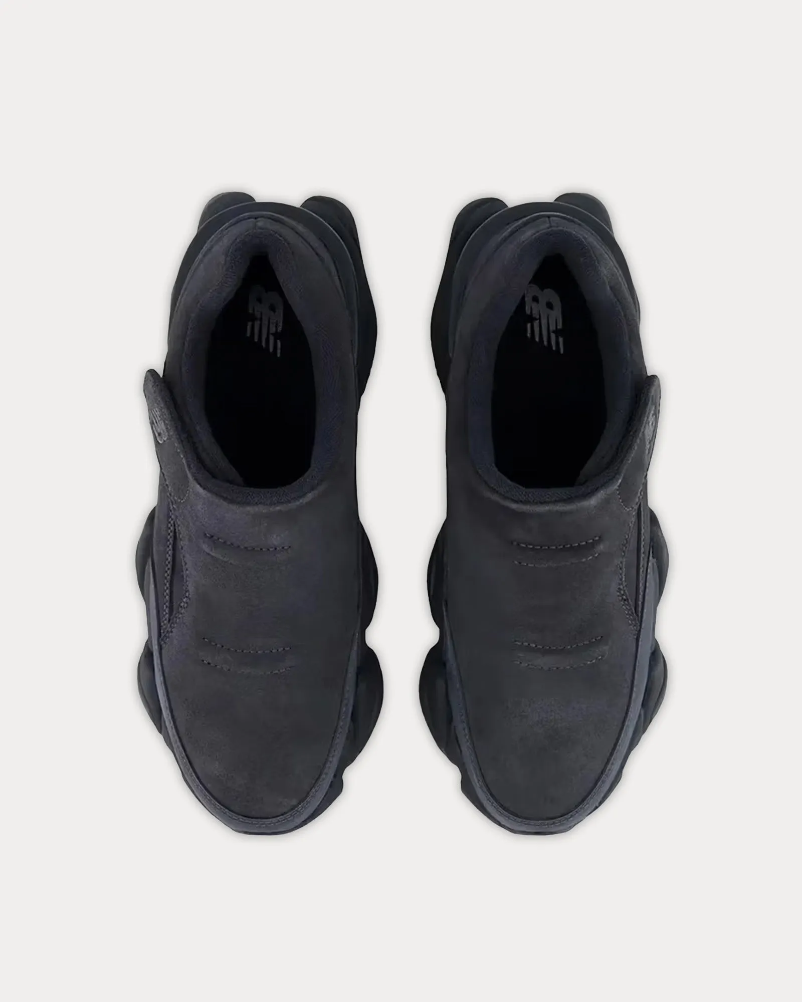 8040 Navy Slip On Sneakers