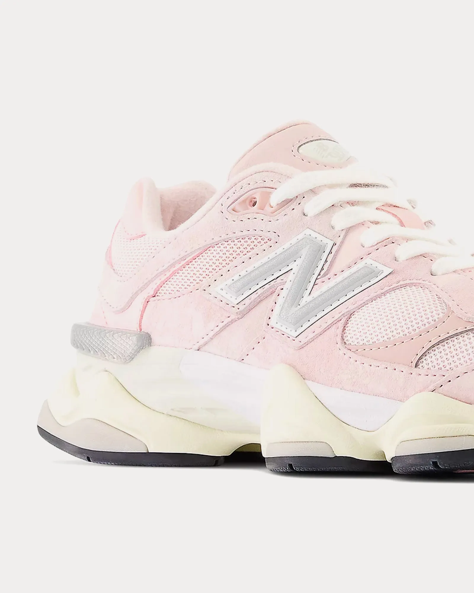 9060 Crystal Pink / Shell Pink / Pink Sand Low Top Sneakers