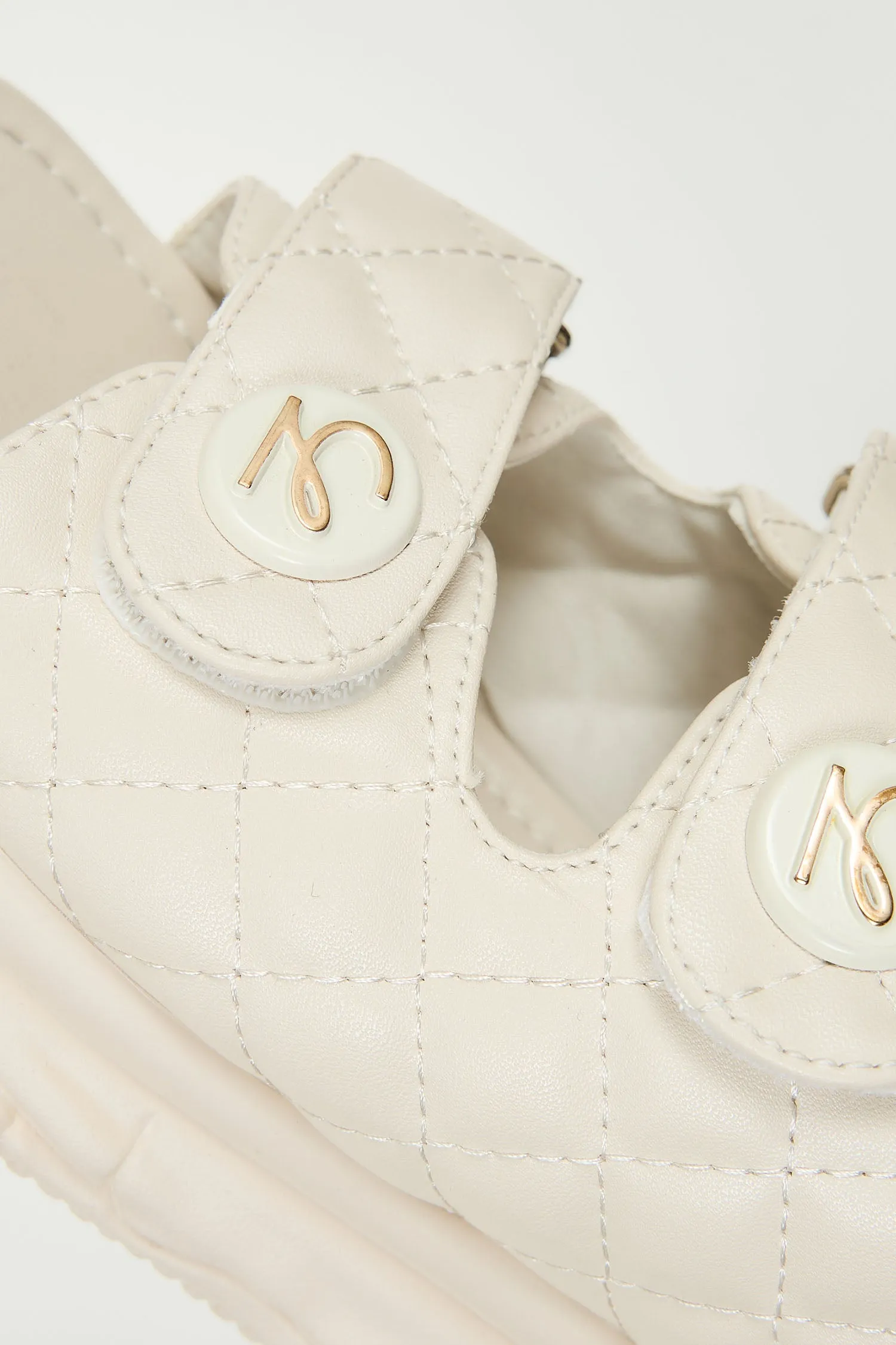 Adela Shell Sandals
