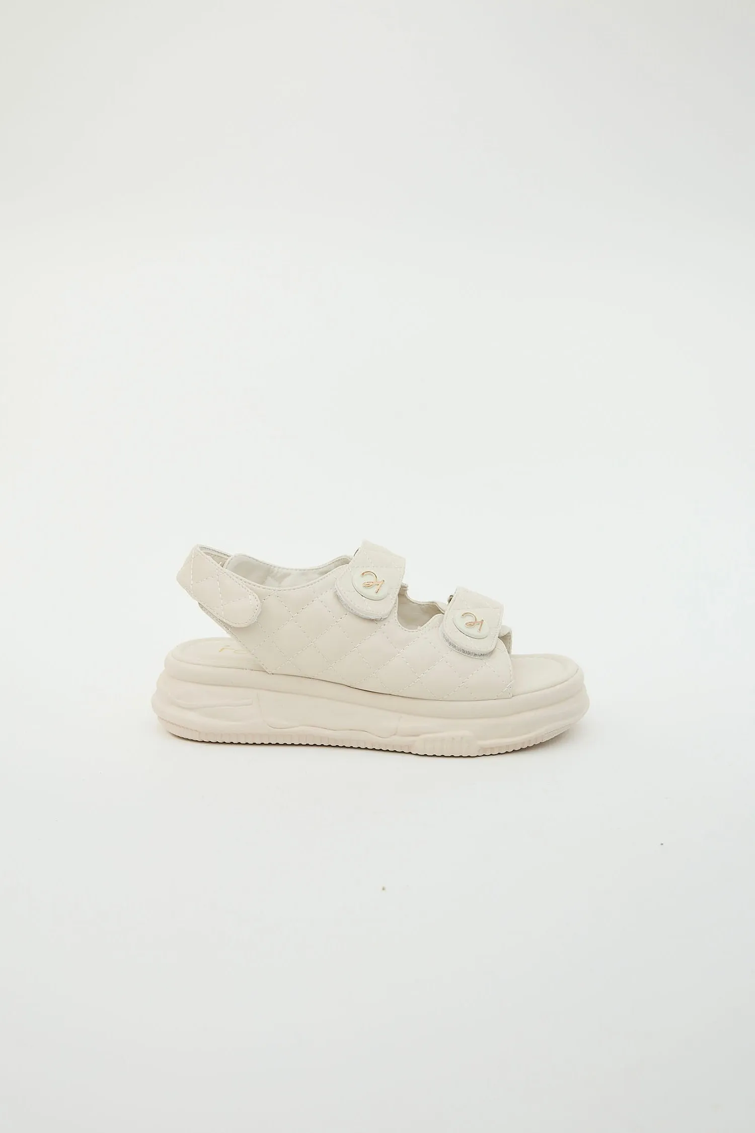 Adela Shell Sandals