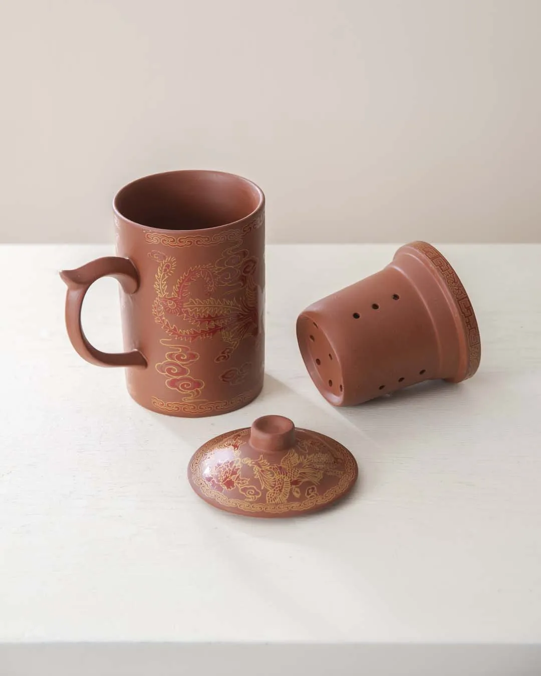 'Dragon' Stoneware Lidded Mug - Brown