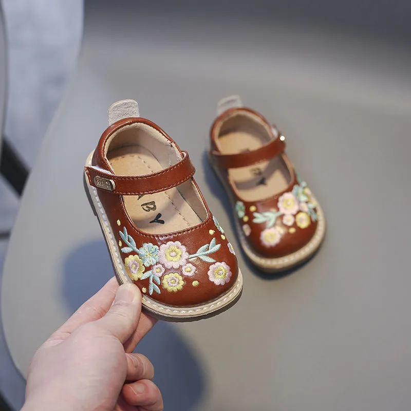 Floral Pattern Design Sandal