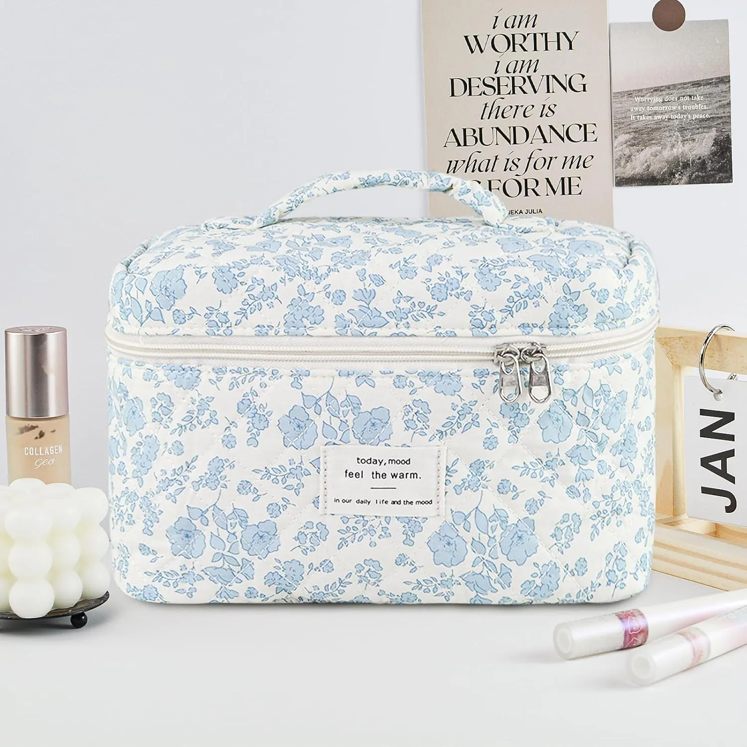 Floral Quilted Cosmetic Bag, Large Travel Aesthetic Makeup Bag, Cute Coquette Toiletry Bag for Women Girls