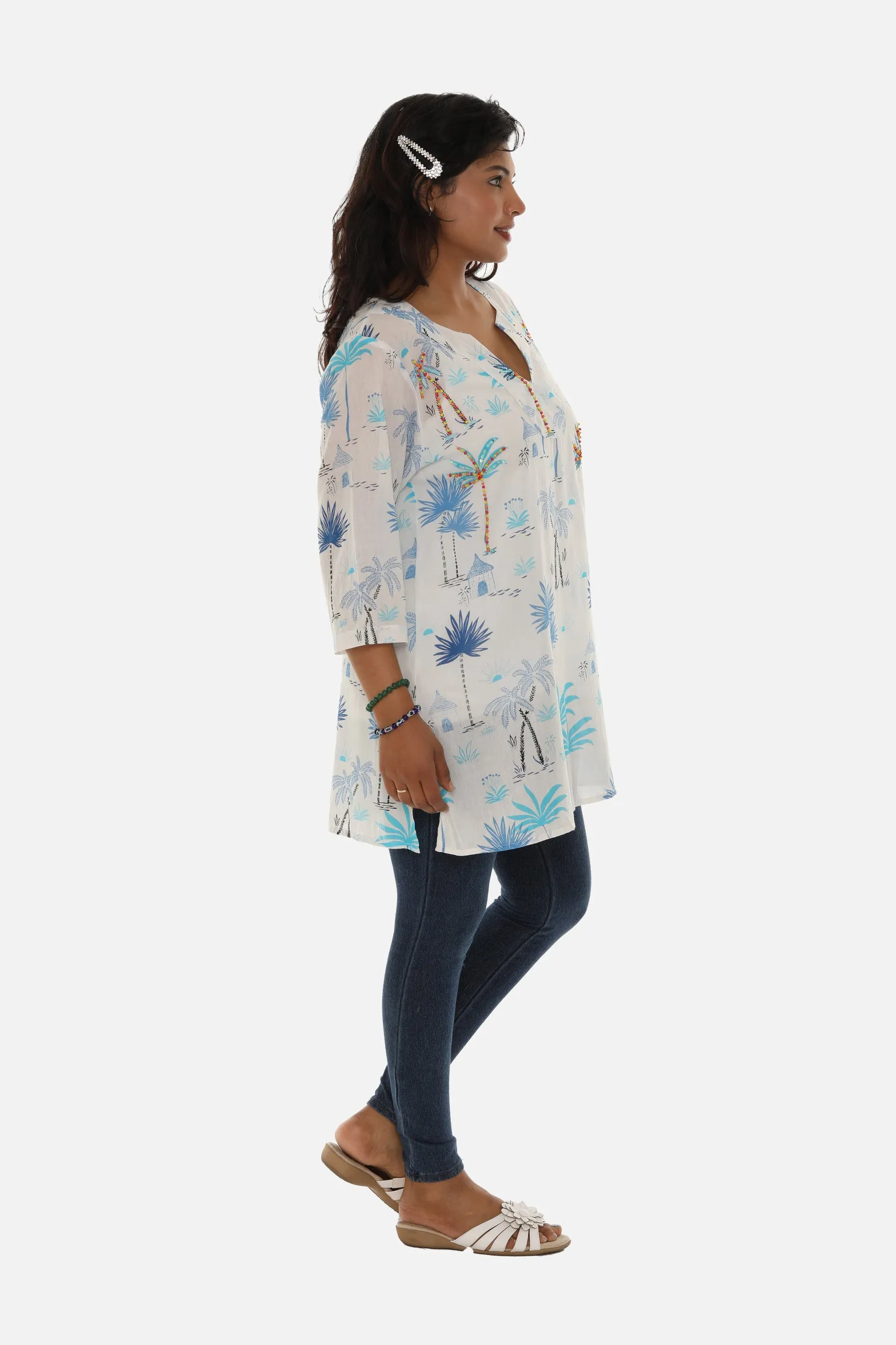 Island Vibes: Palm Tree Print Tunic For a Tropical Getaway