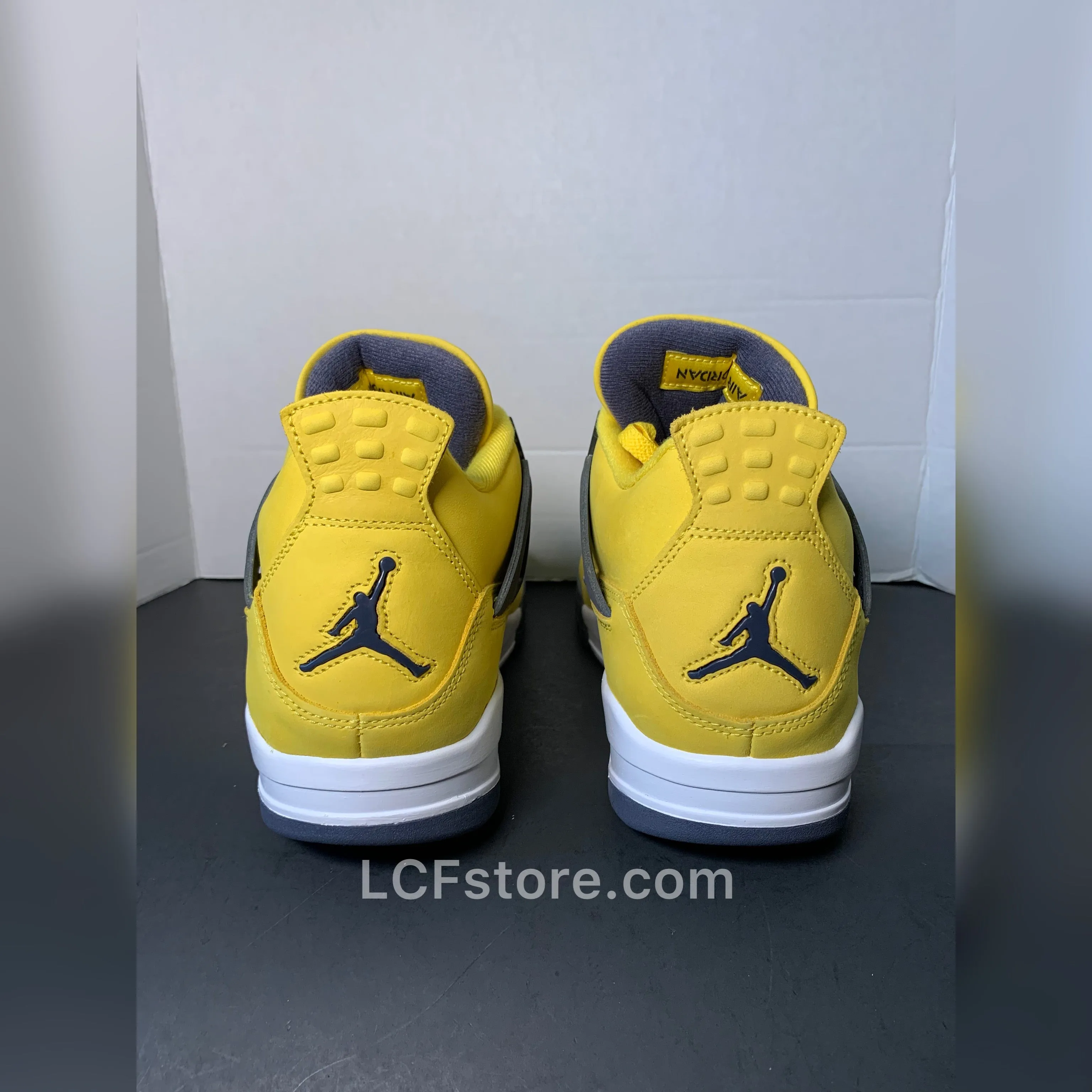 Nike Air Jordan 4 Retro "Lightning"