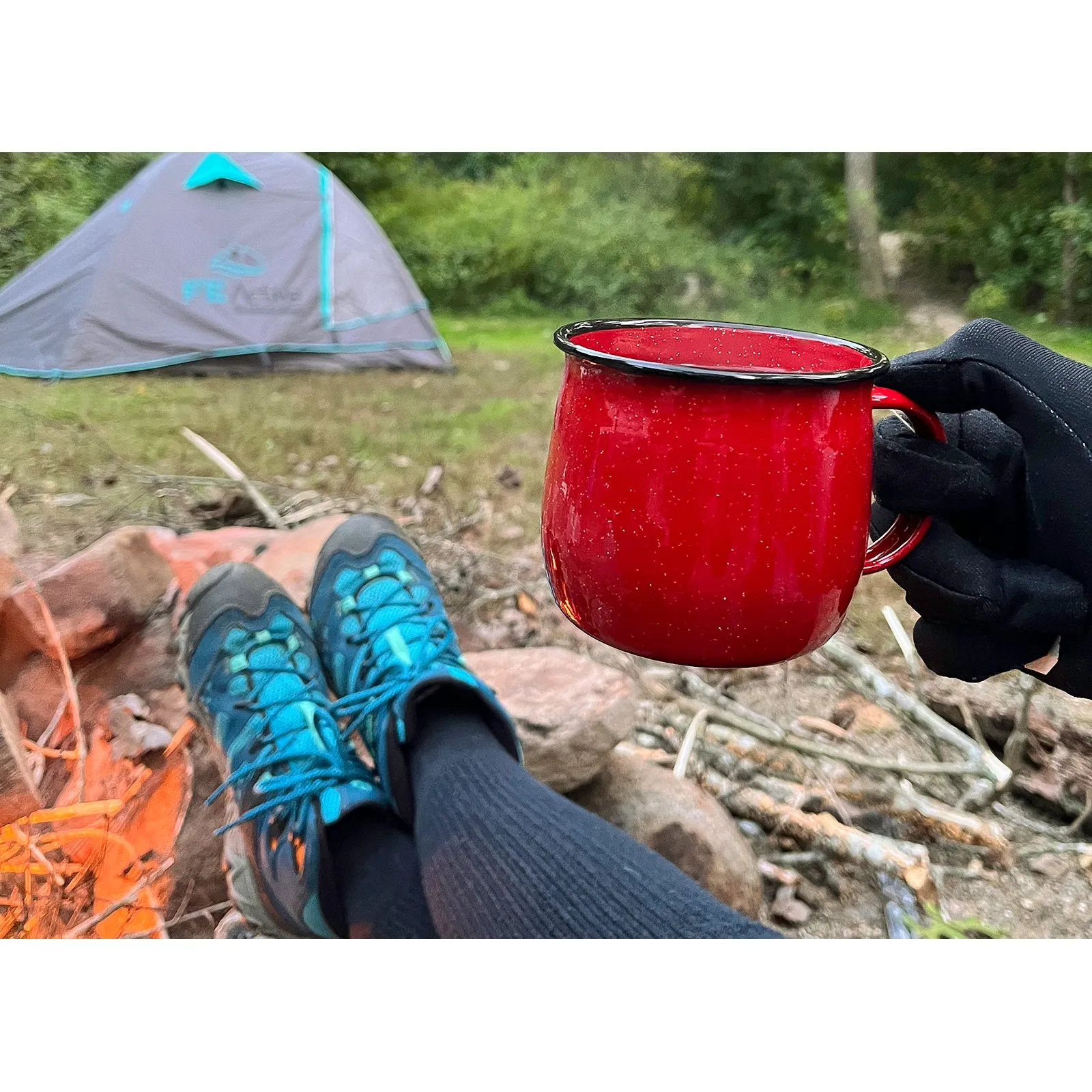 Red Co. Set of 4 Enamelware Metal 13.5 Oz Round Camping Coffee Mugs with Handle, White-Speckled/Black Rim