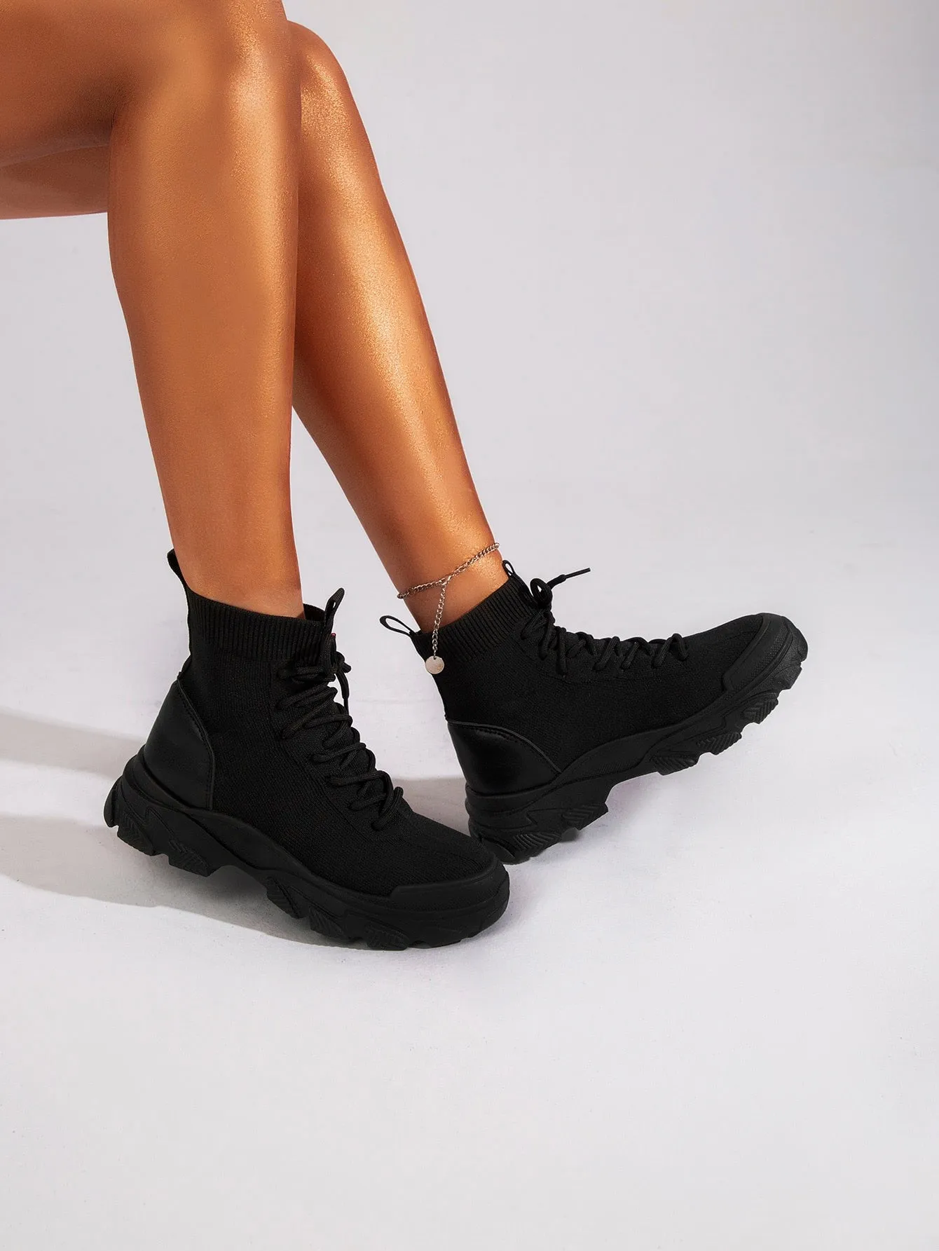 Splicing Design Lace Up Front Boots