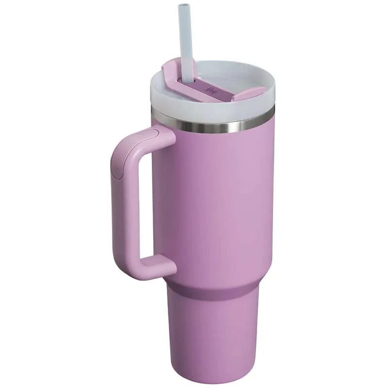 The 40oz Quencher H2.0 Flowstate Tumbler in Lilac