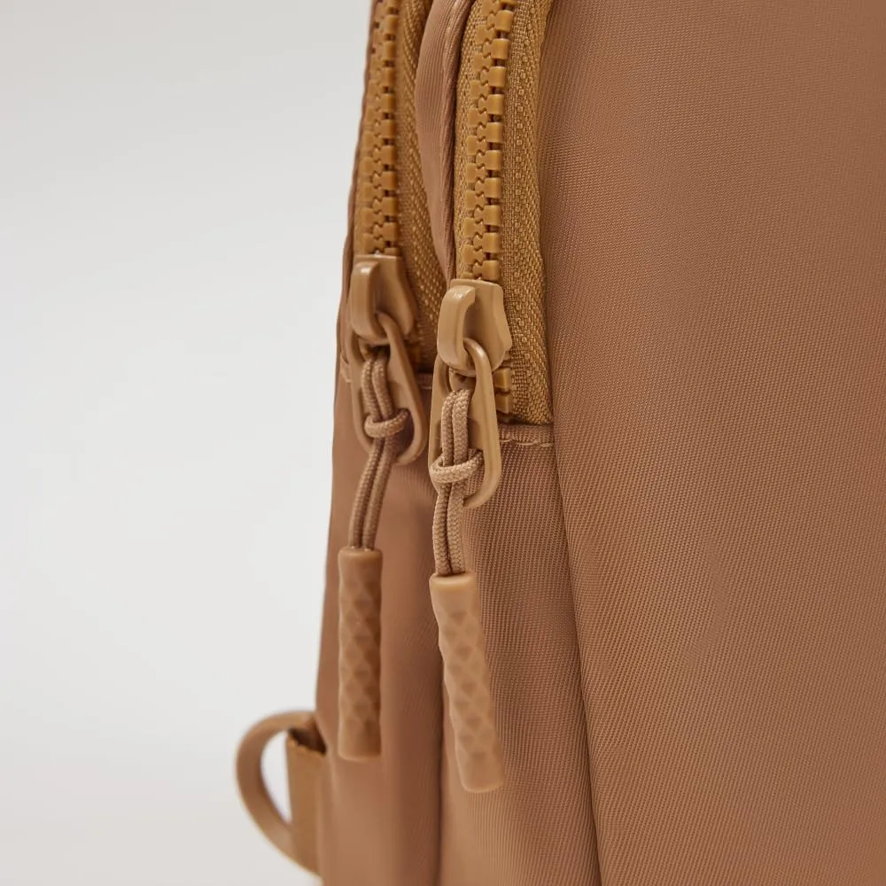 VAKAER Small Crossbody Bag Purse Womens Sling Bag Daypack Backpack with Convertible Adjustable Strap for Travel Hiking (Camel)