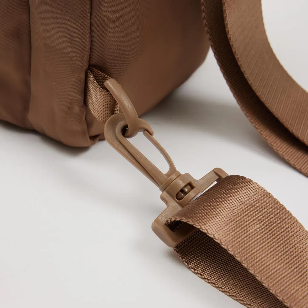 VAKAER Small Crossbody Bag Purse Womens Sling Bag Daypack Backpack with Convertible Adjustable Strap for Travel Hiking (Caramel)