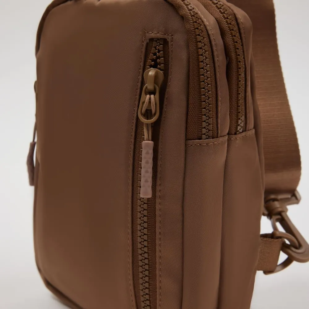 VAKAER Small Crossbody Bag Purse Womens Sling Bag Daypack Backpack with Convertible Adjustable Strap for Travel Hiking (Caramel)