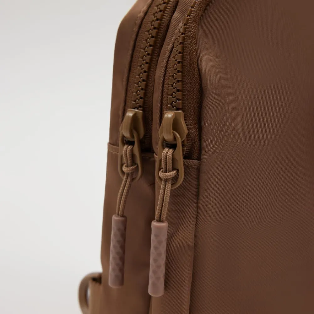 VAKAER Small Crossbody Bag Purse Womens Sling Bag Daypack Backpack with Convertible Adjustable Strap for Travel Hiking (Caramel)