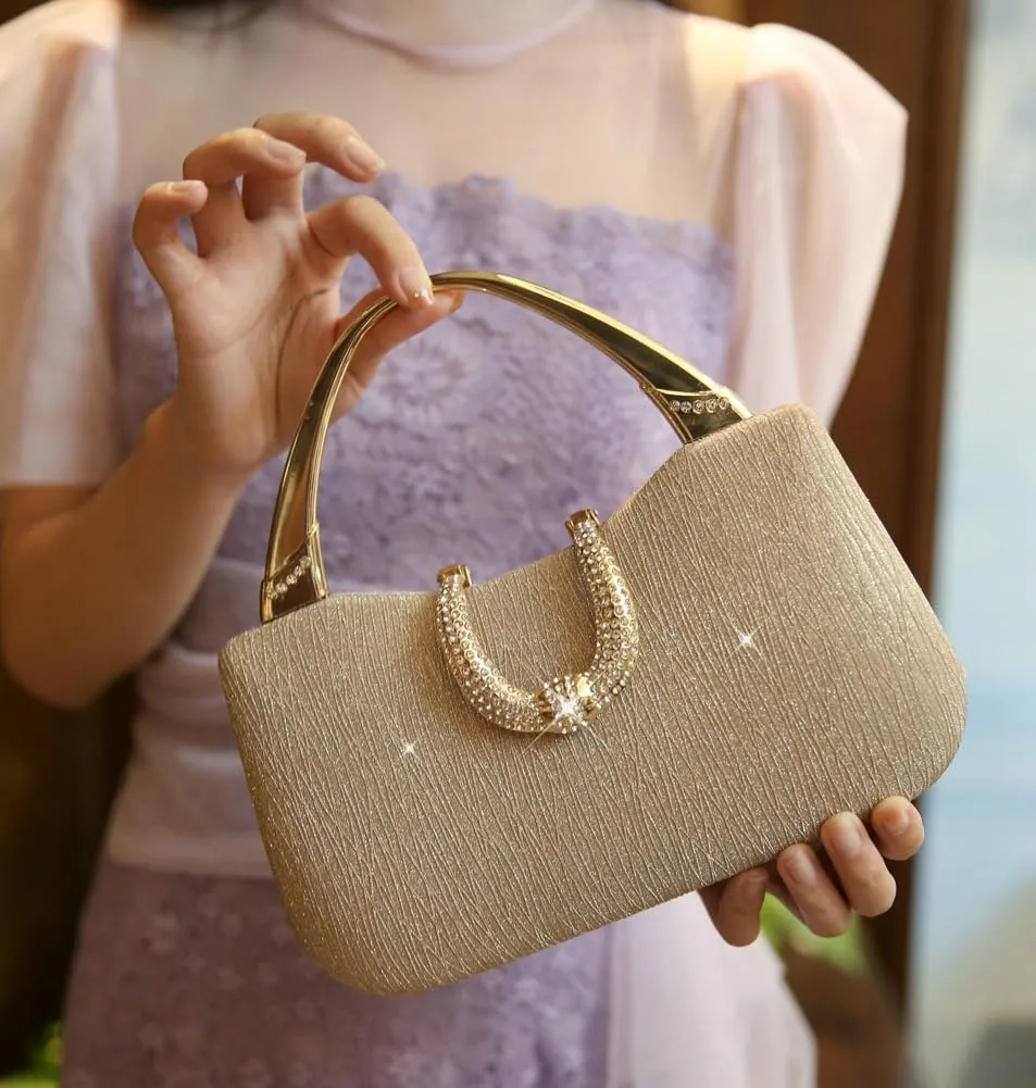 Women Clutch Purses Evening Tote Bag Pleated Crystal Clutch Bag Chain Strap for Wedding Party