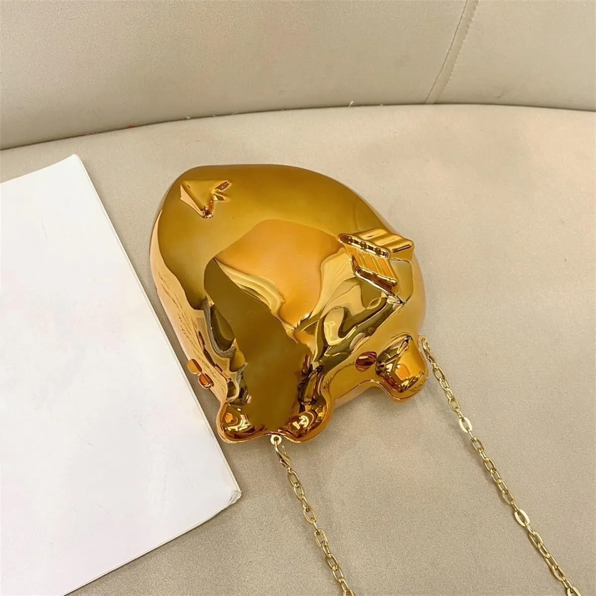 Women Heart Shaped Metallic Acrylic Clutch Unique Acrylic Purse Sparkly Handbag Fancy Evening Bags for Party Prom
